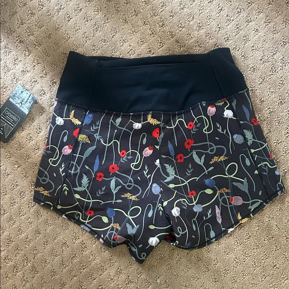 Oiselle High Rise Roga Shorts - Picture 4 of 4